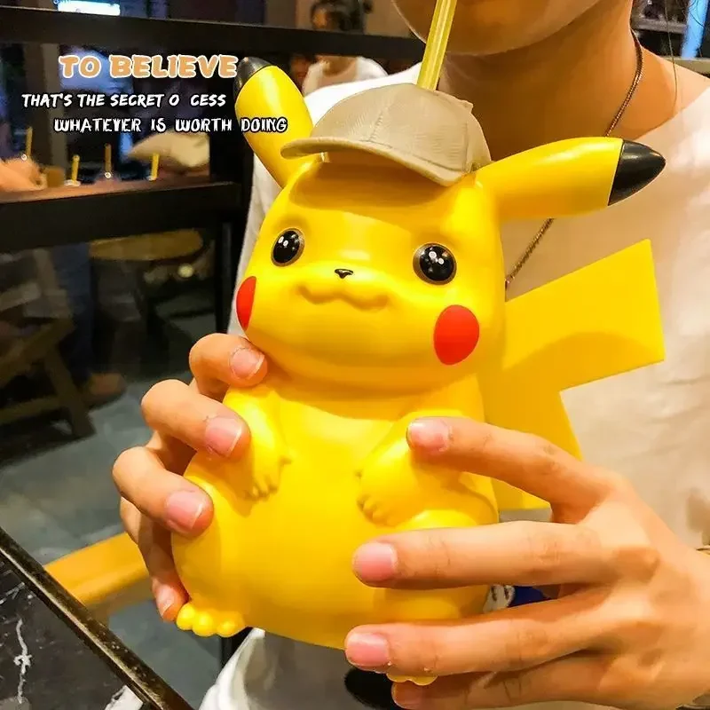 Gourde Détective Pikachu (650ML)