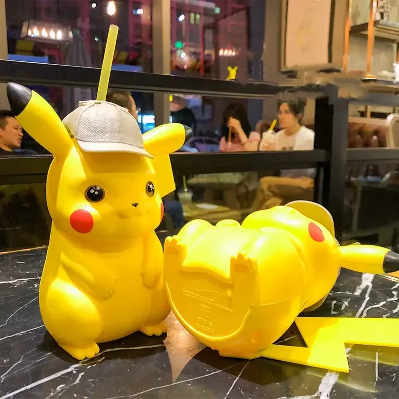 Gourde Détective Pikachu (650ML)