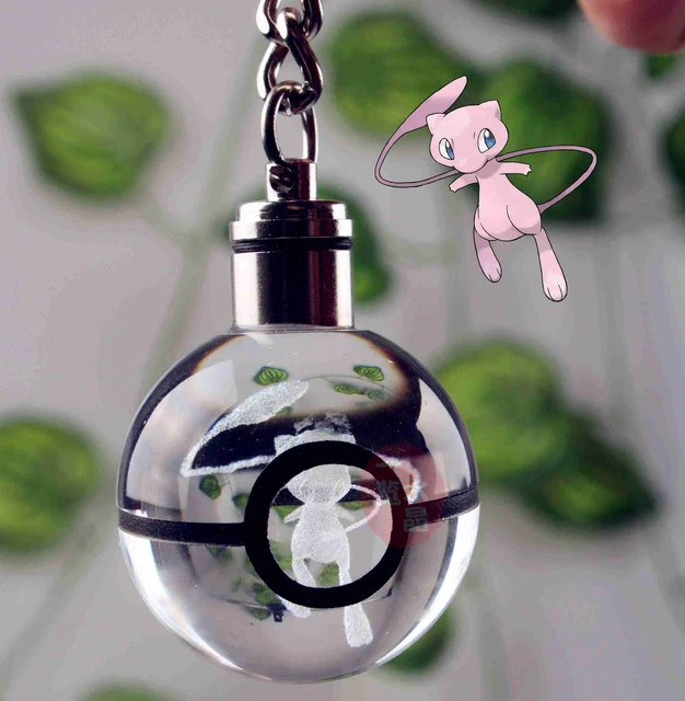 Pendentif Pokeball avec motifs Pokemon et changements de couleur