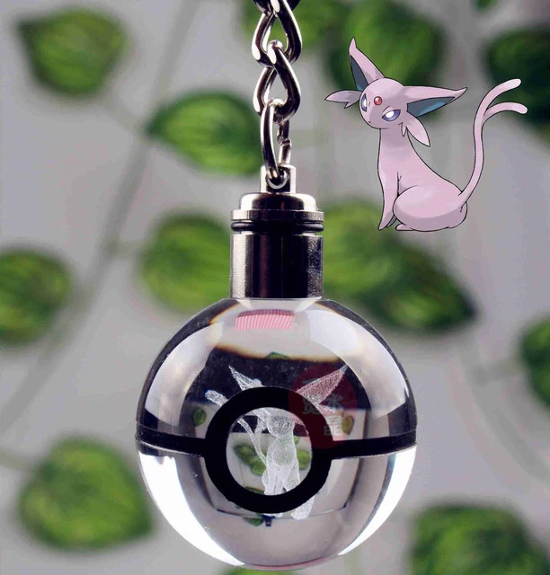 Pendentif Pokeball avec motifs Pokemon et changements de couleur