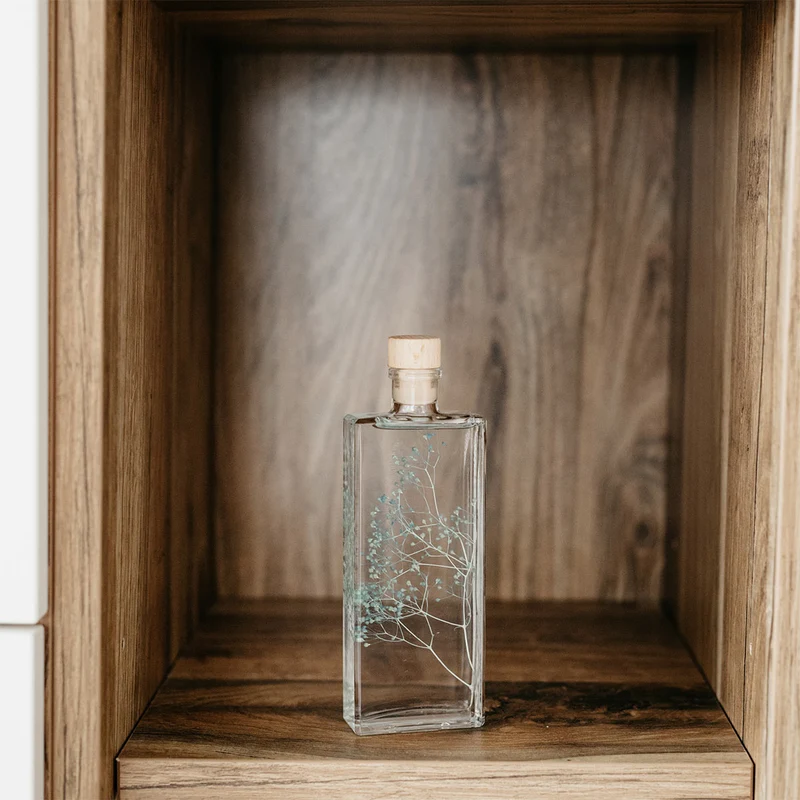 Plantes immergées en bouteille