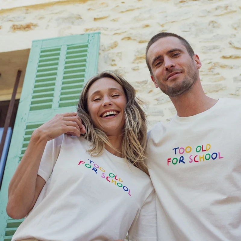 T-shirt Too Old For School Affaire de famille