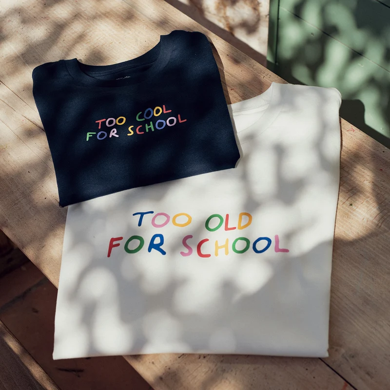 T-shirt Too Old For School Affaire de famille