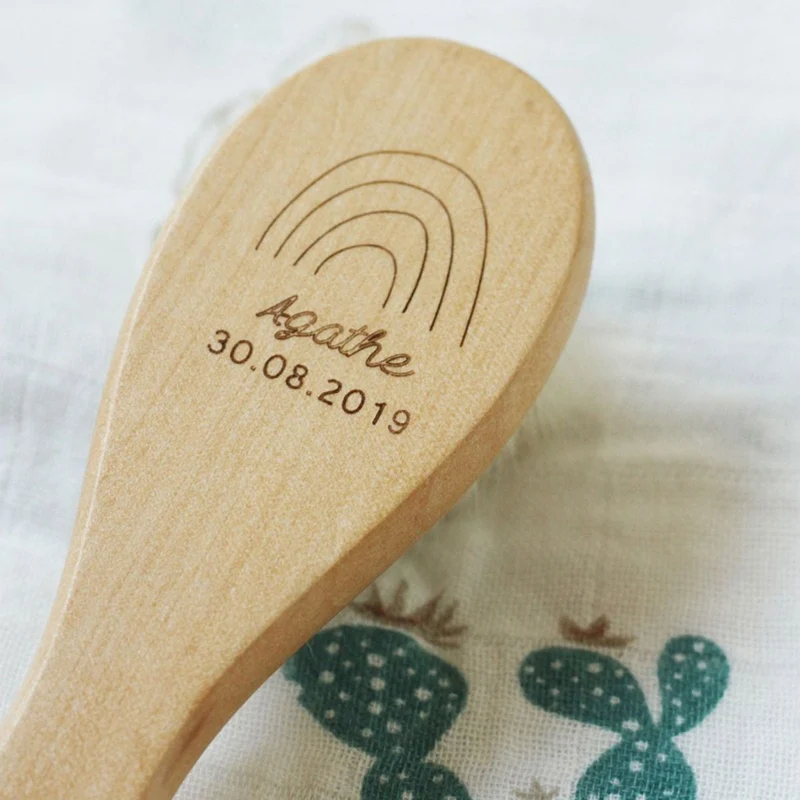 Brosse en Bois Personnalisée April Eleven