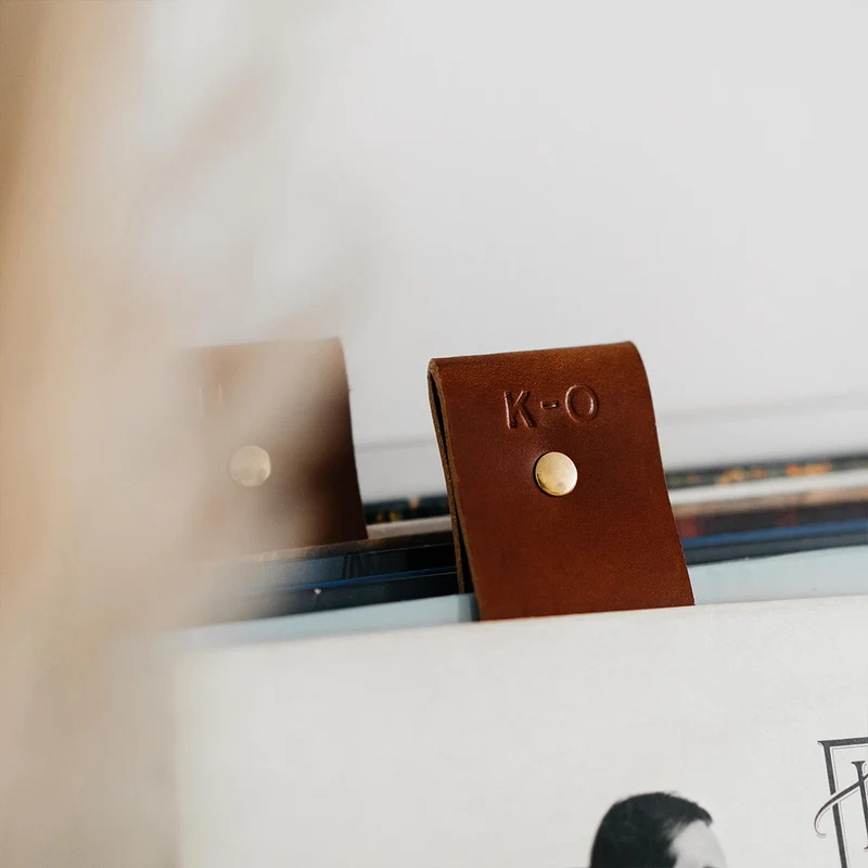 Séparateurs de vinyles en cuir