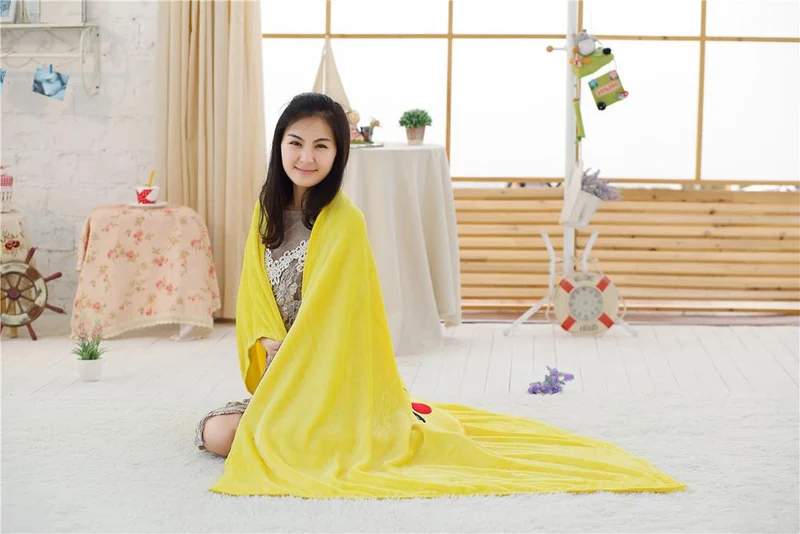 Couverture/oreiller en flanelle Pikachu Fluffy Pokemon 120x160cm