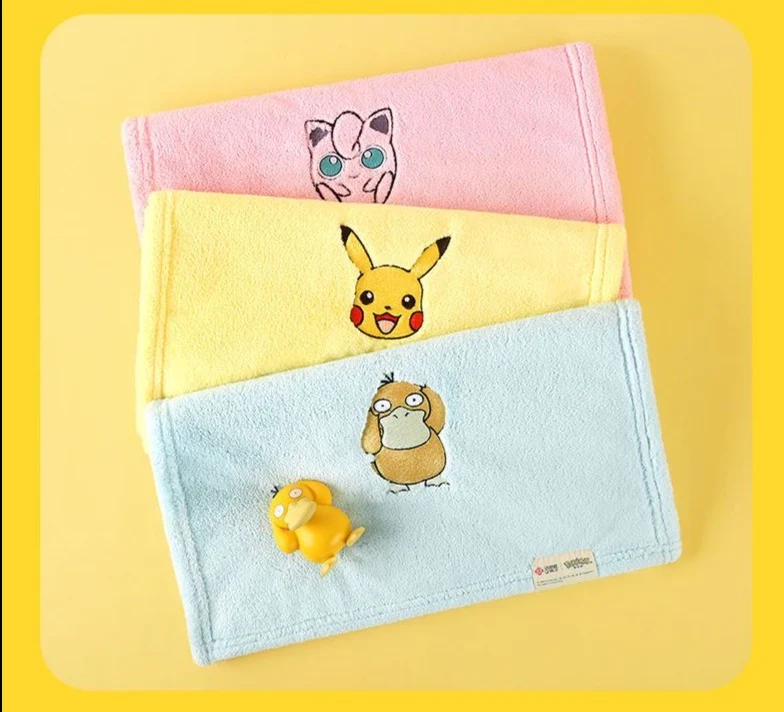 Serviettes de bain avec Pokemon Pikachu et autres motifs