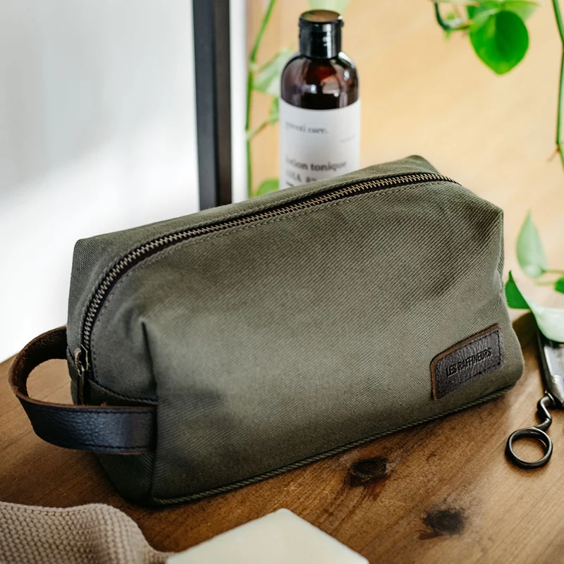 Trousse de toilette homme