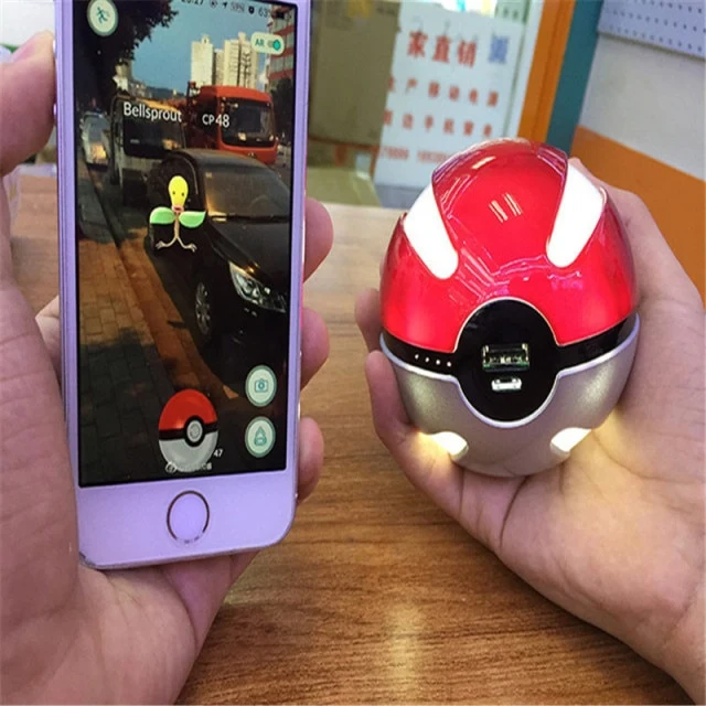 Powerbank Pokeball 10000mAh (double USB, 5V / 2.1A)